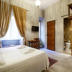 3* בית הארחה Historical Center